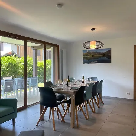 Familial Avec Terrasse Et Vue Montagne Pres Du Centre - Fr-1-624-133 Lägenhet